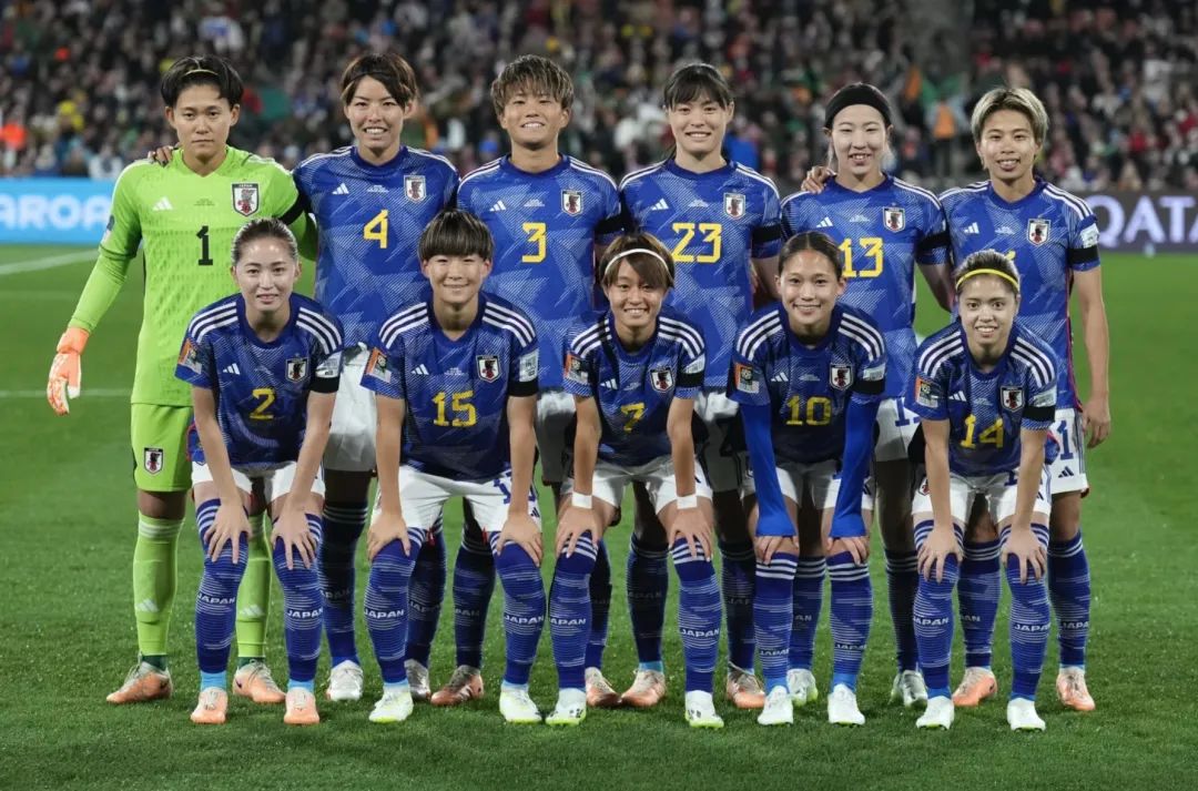 一“臂”之力踢走歧視，2023女足世界杯用足球團(tuán)結(jié)世界_一“臂”之力踢走歧視，2023女足世界杯用足球團(tuán)結(jié)世界_