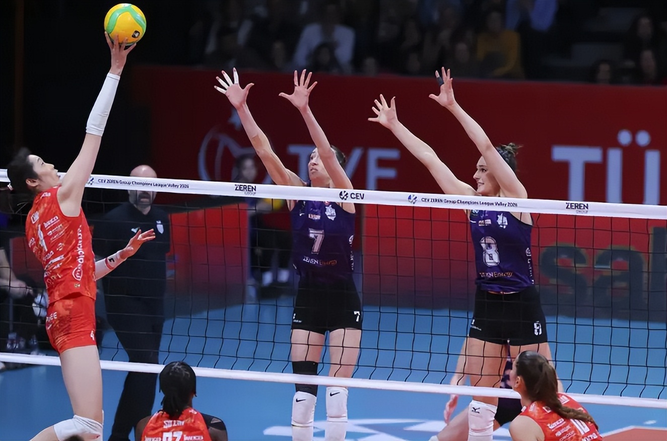 2026女排歐冠聯(lián)賽視頻_女排歐冠八強(qiáng)戰(zhàn)首回合 科內(nèi)利亞諾客場3-0橫掃澤仁體育 朱婷領(lǐng)銜破紀(jì)錄