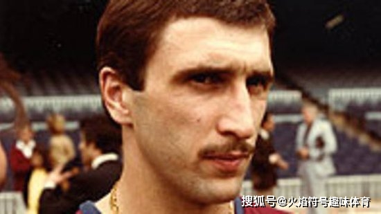 足球歷史上,正式比賽進球最多的“22大射手”都是誰?各進幾球?