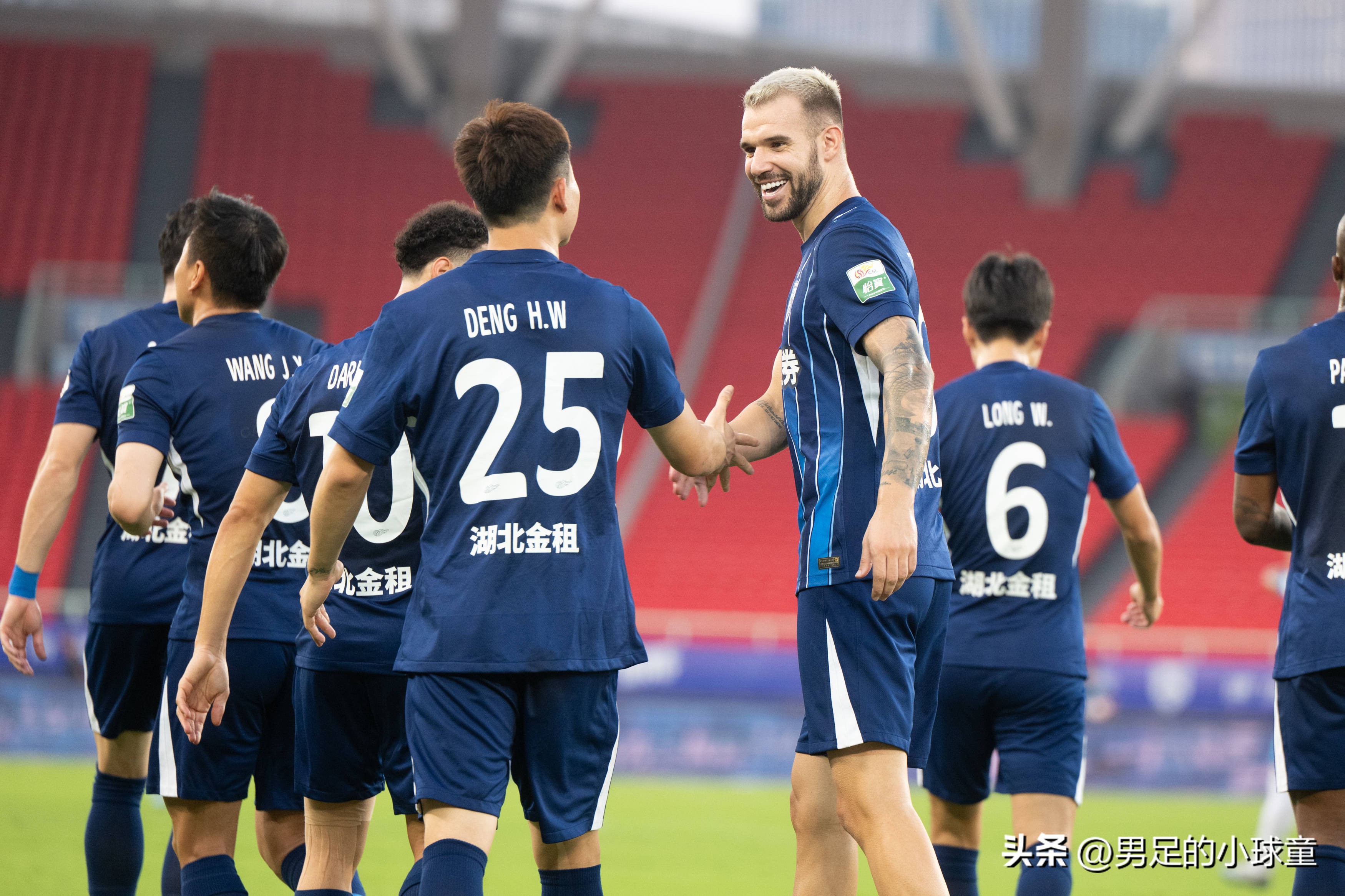 中超聯賽歷年積分榜_武漢三鎮遼寧鐵人青島西海岸降級分析_中超26賽季積分榜排名