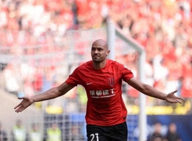 2026中超聯(lián)賽_賽季走勢對比 遼寧鐵人 成長陣痛 vs 成都蓉城 守成壓力_2026年5月5日 遼寧鐵人 對陣 成都蓉城 中超聯(lián)賽分析