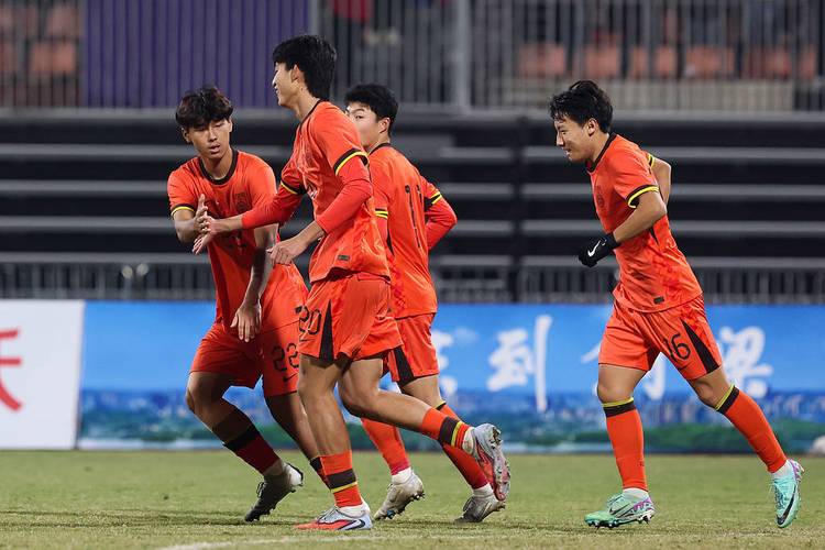 中國U17國足澳大利亞半決賽_世界杯中國足球歷史最好成績_U17國足歷史性勝利改寫紀錄