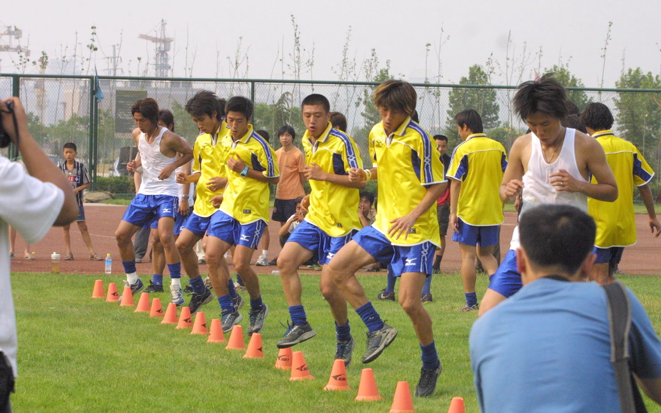 中國(guó)足壇超50家俱樂部解散，去年16隊(duì)退出成最慘痛一幕