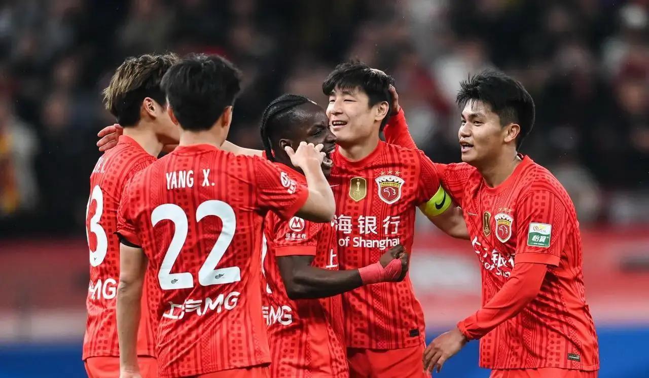 大連英博對陣深圳新鵬城賽況分析_中超今晚直播_中超聯賽直播