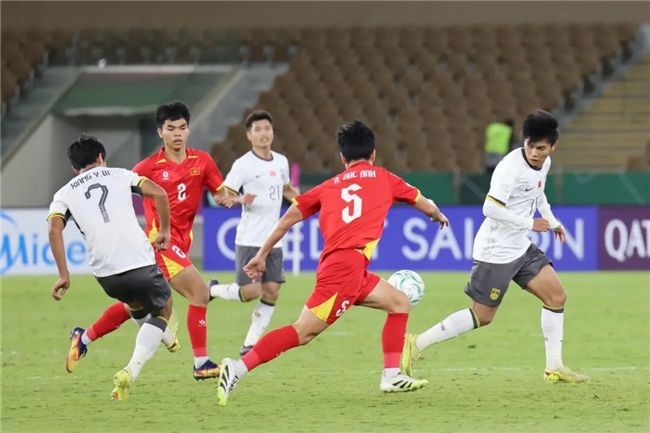 歷史性突破!國足福地吉達見證奇跡,U23亞洲杯中國男足創最佳戰績