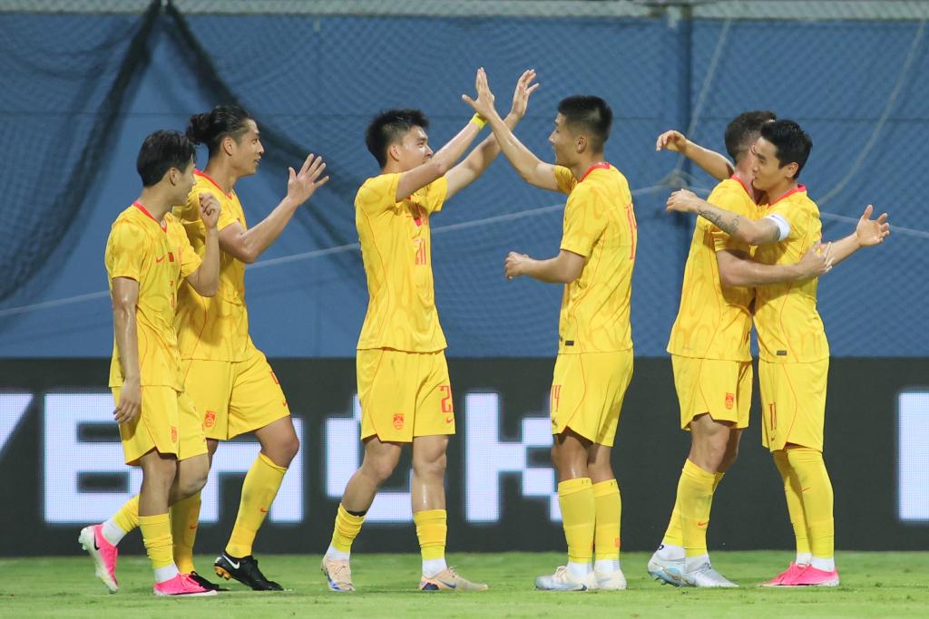 國足世界杯歷史_國足新加坡熱身賽_塞爾吉尼奧首球